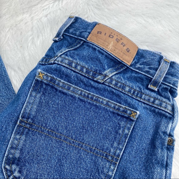 90’s Vintage High Waisted Mom Jeans Size 12 - Picture 3 of 8